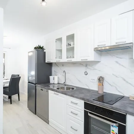 Star Apartment
