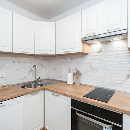 Star Apartment