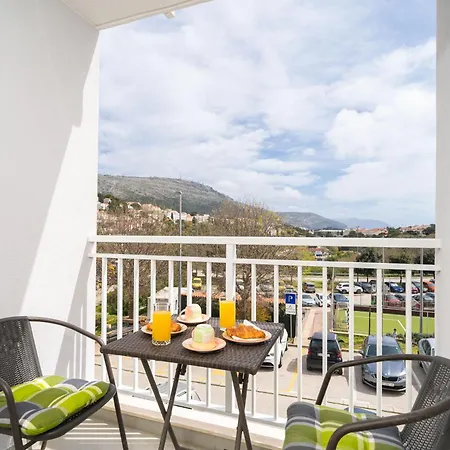 Star Apartament *